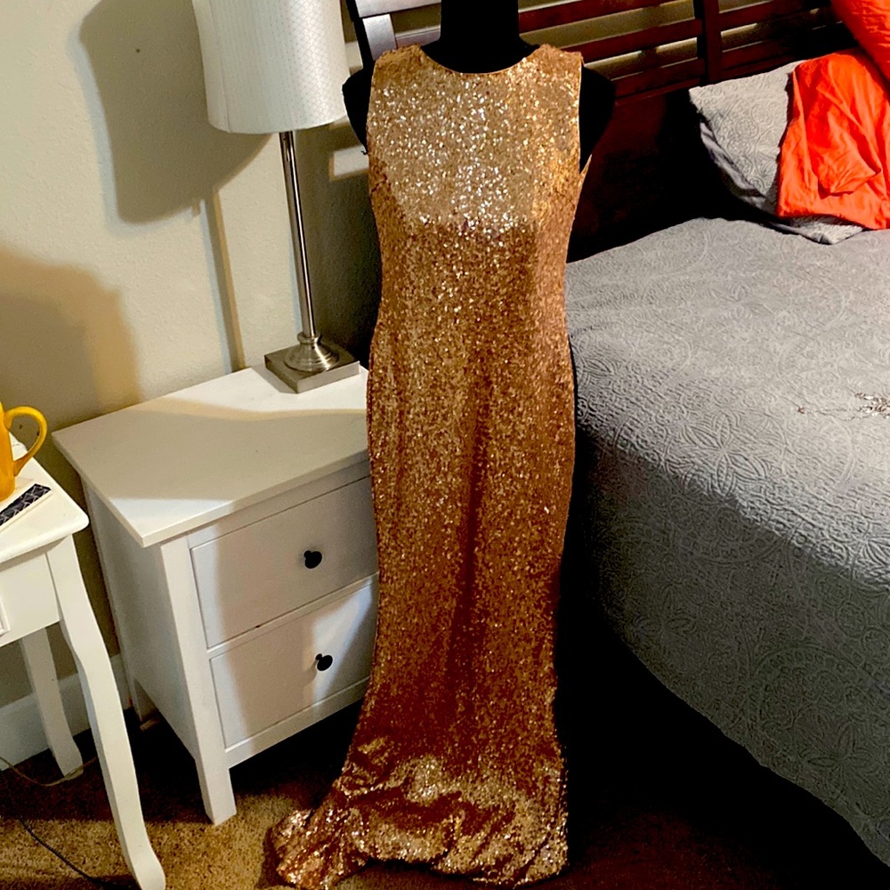 Gold sequined backless mermaid dress